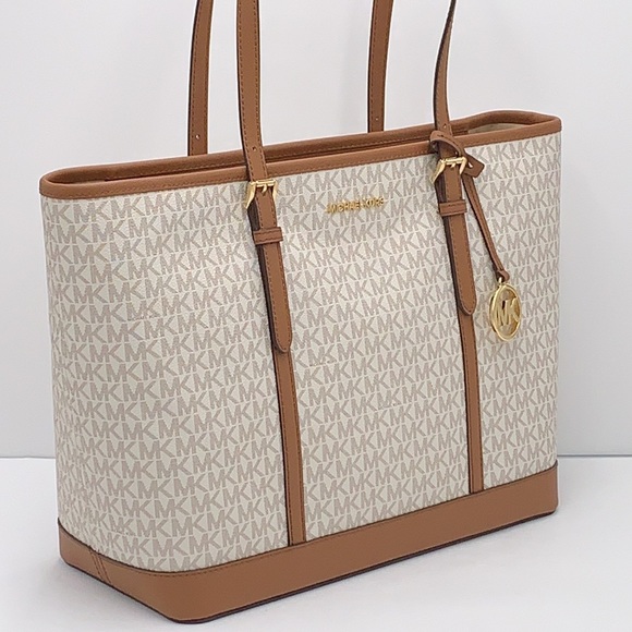 MICHAEL KORS TOP ZIP LARGE SHOULDER TOTE VANILLA COLOR NWT - Picture 13 of 16
